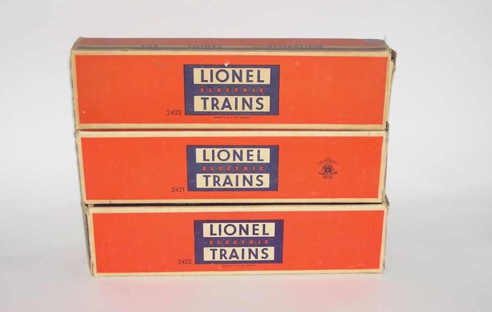 Nice Set Of 3 Lionel Passenger Cars 2421 2422 2423 BOXES   P11107274 