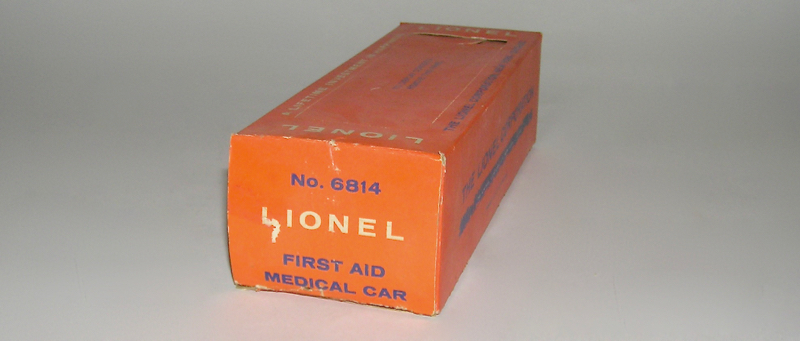 Lionel No. 6814 First Aid Medical Caboose w/ BOX - Nice!