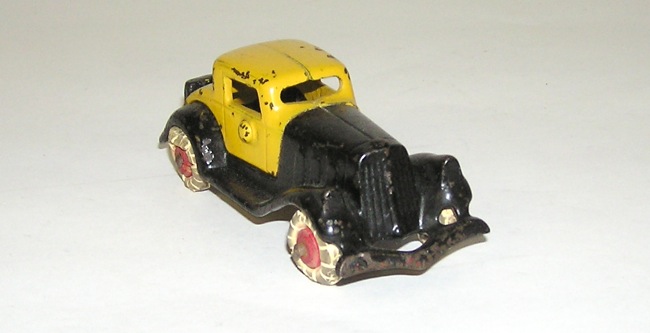 Hubley Cast Iron Take Apart Yellow Coupe  Nice  (DP)  