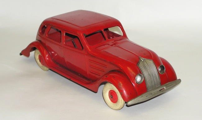 Kingsbury Pressed Steel 1934 Chrysler Airflow Wind-Up