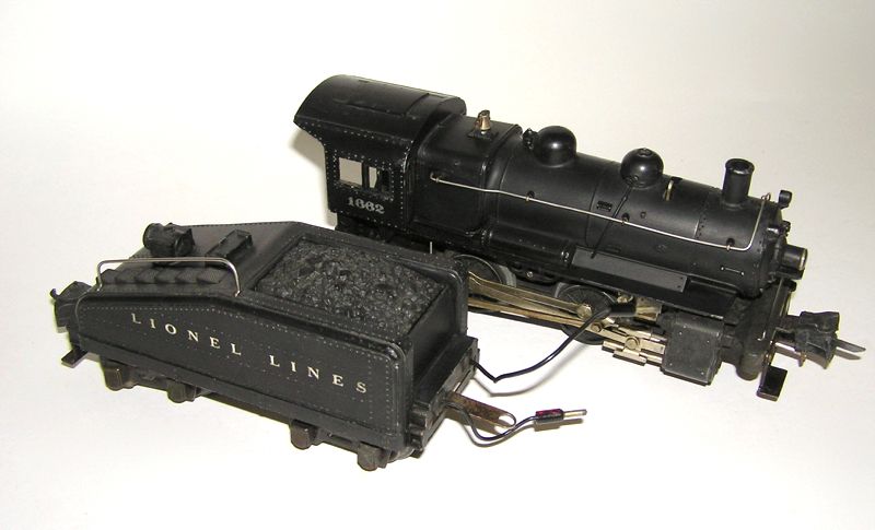 Lionel 1662 Prewar 0-4-0 Switcher w/ 2203T Tender 1940-42